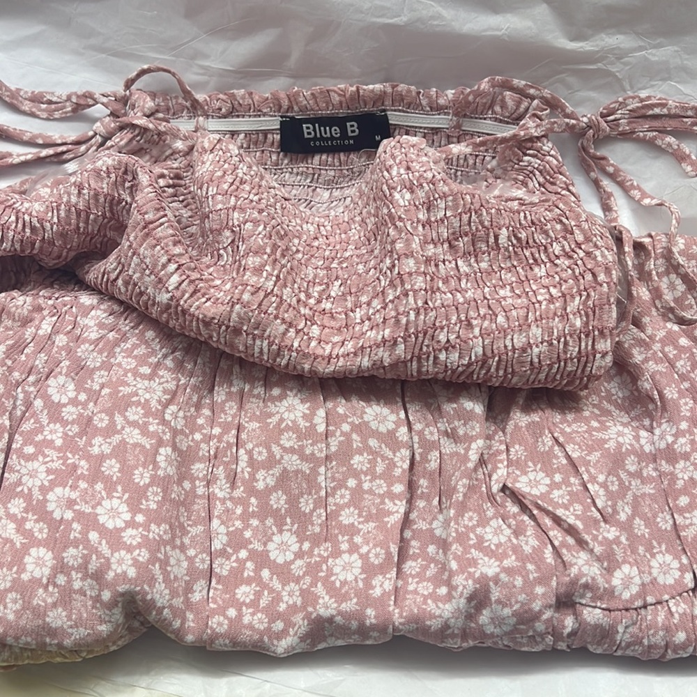 - 👗👗Pink floral smocked dress 👗👗 - Picture 11 of 14